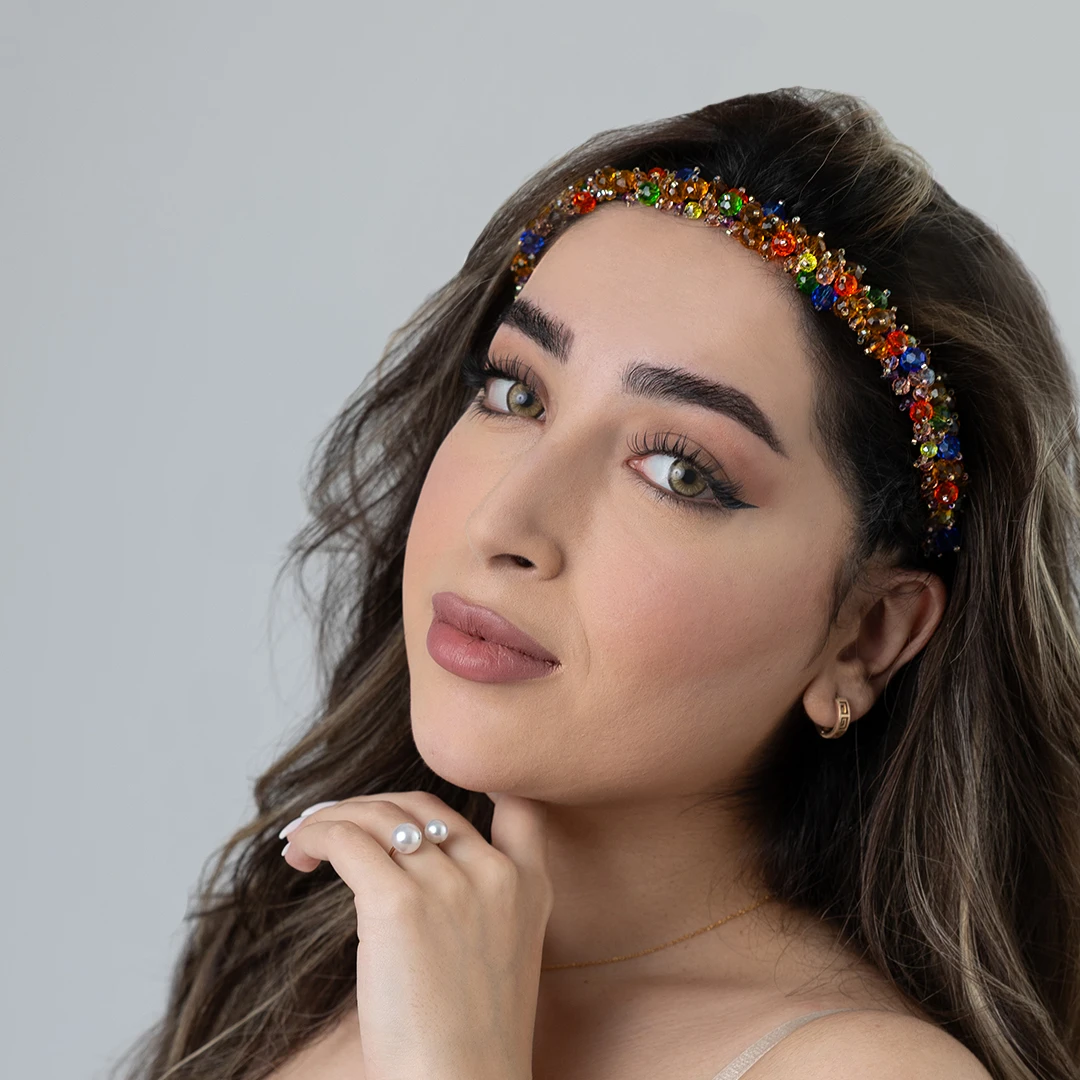 NEGAR – Bunter Kristall-Haarreifen - wie ein Regenbogen – Bild 2