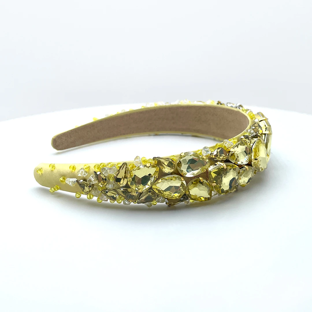 ZITRINA – Sonniger Satin-Haarreif mit leuchtenden Strassdetails – Bild 4